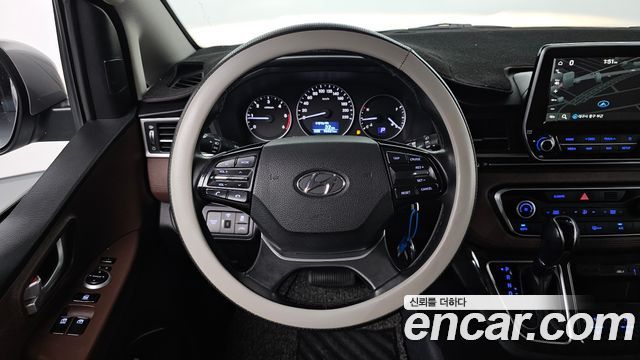 Hyundai Grand Starex Urban 9-Seater Exclusive 2019 — фото 16