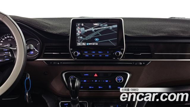 Hyundai Grand Starex Urban 9-Seater Exclusive 2019 — фото 18