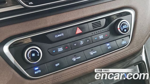 Hyundai Grand Starex Urban 9-Seater Exclusive 2019 — фото 21