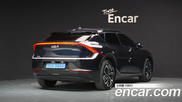 Kia EV6 Standard 4WD Air 2022 — фото 2