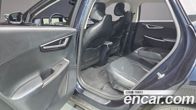 Kia EV6 Standard 4WD Air 2022 — фото 12
