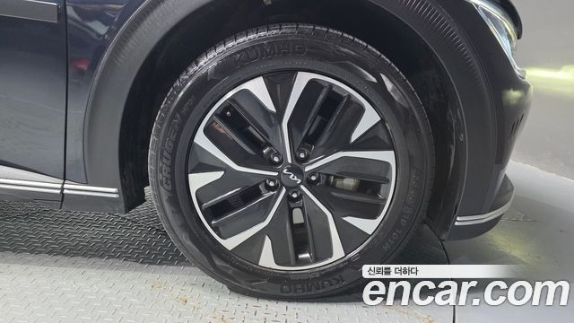 Kia EV6 Standard 4WD Air 2022 — фото 21