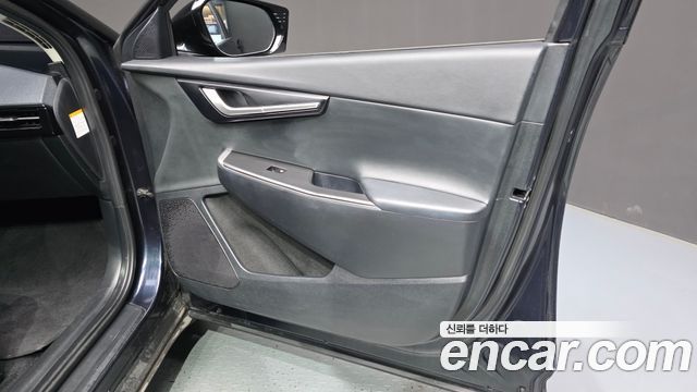 Kia EV6 Standard 4WD Air 2022 — фото 24