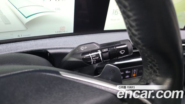 Kia EV6 Standard 4WD Air 2022 — фото 27