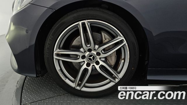 Mercedes-Benz E-Class (W213) E220d Coupe 2017 — фото 5