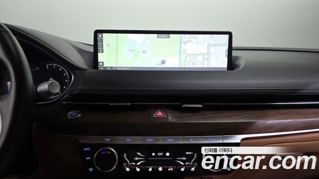 Genesis G80 (RG3) Gasoline 2.5 Turbo AWD 2022 — фото 18