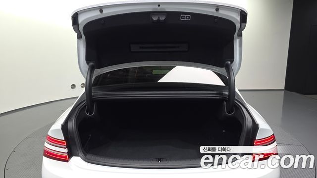 Genesis G80 (RG3) Gasoline 2.5 Turbo AWD 2022 — фото 24