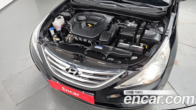 Hyundai Sonata The Brilliant CVVL Bluesaver 2013 — фото 6