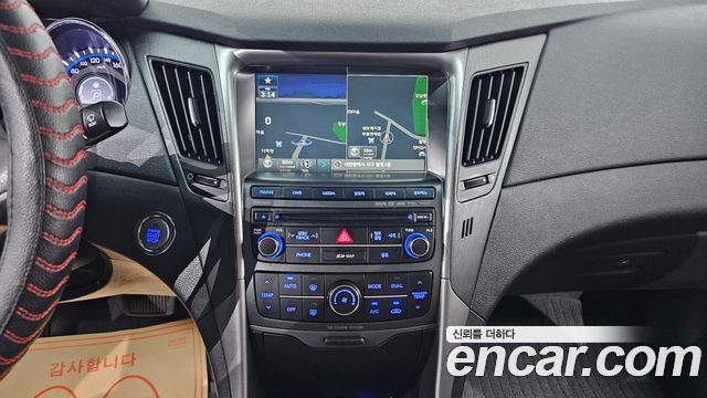 Hyundai Sonata The Brilliant CVVL Bluesaver 2013 — фото 14
