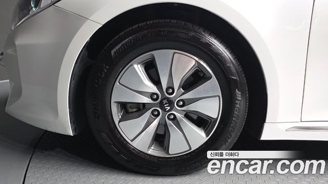 Kia K5 Hybrid (II) Prestige 2016 — фото 5
