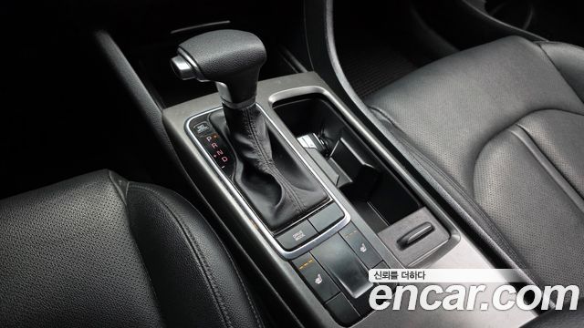 Kia K5 Hybrid (II) Prestige 2016 — фото 9