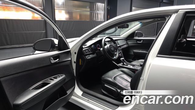 Kia K5 Hybrid (II) Prestige 2016 — фото 10