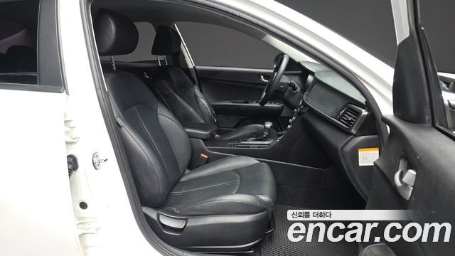 Kia K5 Hybrid (II) Prestige 2016 — фото 11
