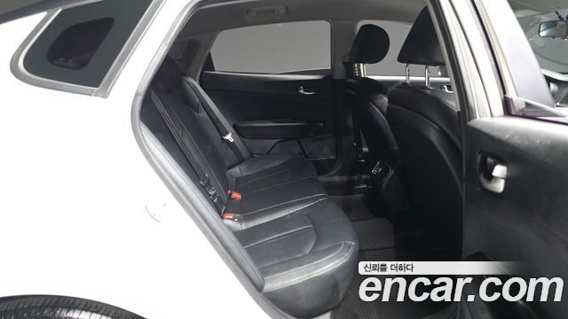 Kia K5 Hybrid (II) Prestige 2016 — фото 12