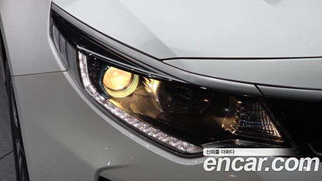Kia K5 Hybrid (II) Prestige 2016 — фото 22