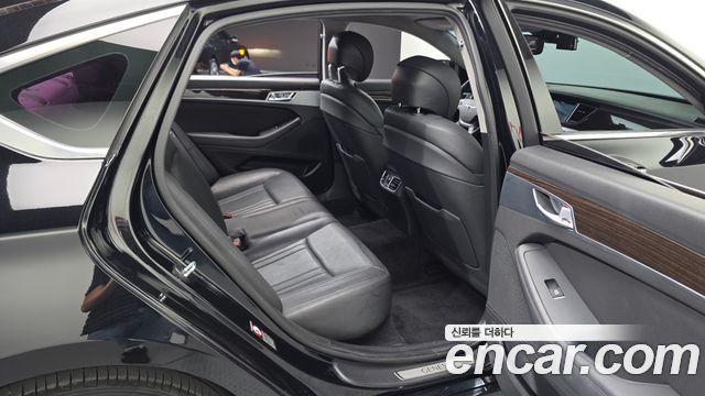 Genesis G80 3.3 GDI Luxury 2017 — фото 11