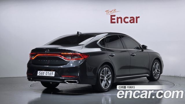 Hyundai Grandeur (IG) 2.4 Premium 2017 — фото 2