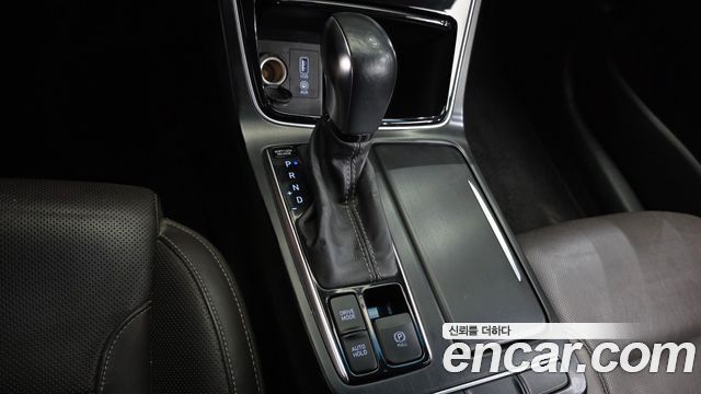 Hyundai Grandeur (IG) 2.4 Premium 2017 — фото 9