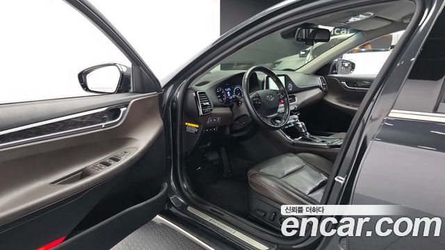 Hyundai Grandeur (IG) 2.4 Premium 2017 — фото 10