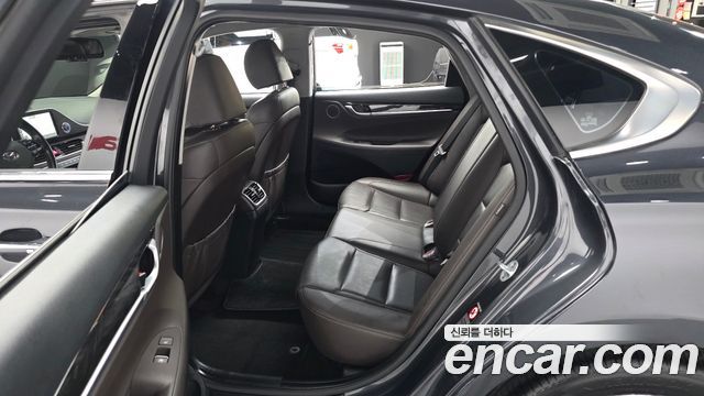 Hyundai Grandeur (IG) 2.4 Premium 2017 — фото 12