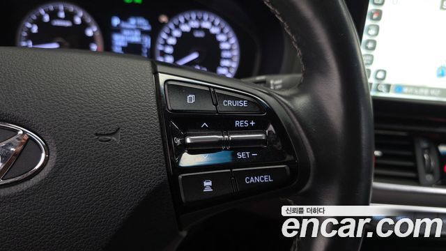 Hyundai Grandeur (IG) 2.4 Premium 2017 — фото 16