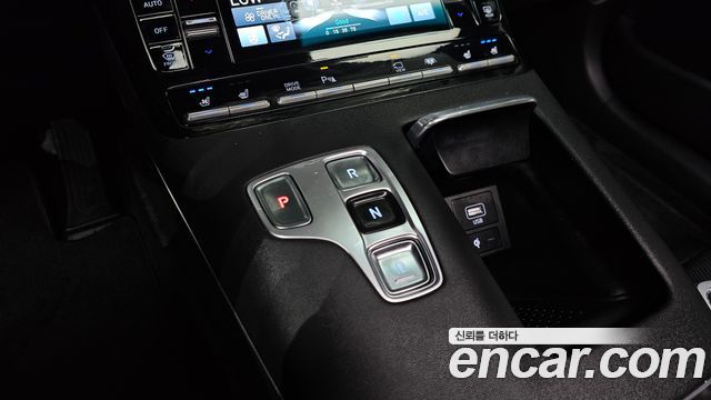 Hyundai Grandeur Hybrid (IG) Exclusive 2023 — фото 9