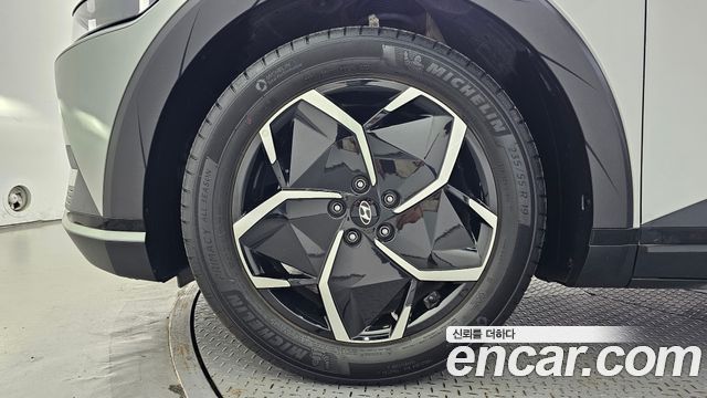 Hyundai Ioniq 5 Standard Exclusive 2023 — фото 5
