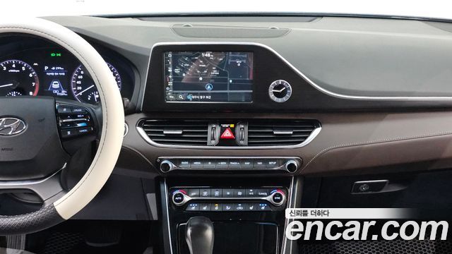 Hyundai Grandeur (IG) 2.4 Premium 2017 — фото 17