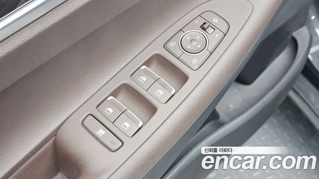 Hyundai Grandeur (IG) 2.4 Premium 2017 — фото 24
