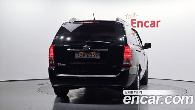 Kia Carnival R Grand Carnival GLX Luxury 2012 — фото 4