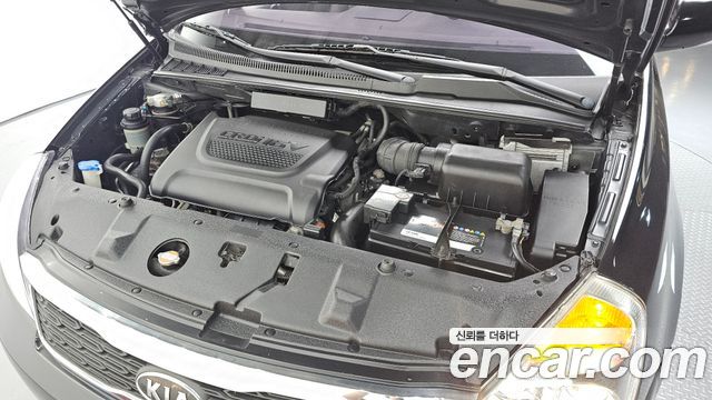 Kia Carnival R Grand Carnival GLX Luxury 2012 — фото 6