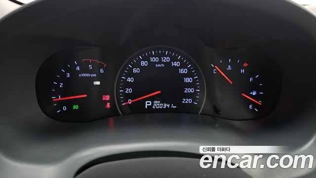 Kia Carnival R Grand Carnival GLX Luxury 2012 — фото 8