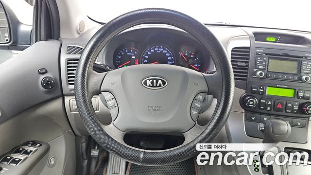 Kia Carnival R Grand Carnival GLX Luxury 2012 — фото 13