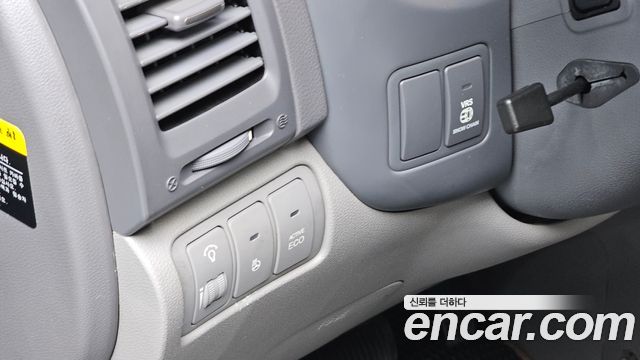 Kia Carnival R Grand Carnival GLX Luxury 2012 — фото 14