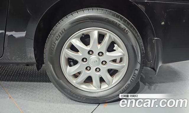 Kia Carnival R Grand Carnival GLX Luxury 2012 — фото 21