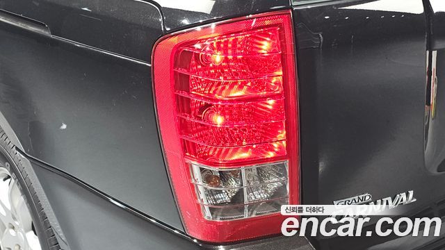 Kia Carnival R Grand Carnival GLX Luxury 2012 — фото 23