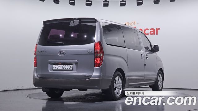 Hyundai Grand Starex 11-Seater Wagon HVX VIP PACK 2014 — фото 2