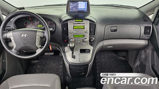 Hyundai Grand Starex 11-Seater Wagon HVX VIP PACK 2014 — фото 7