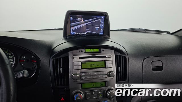 Hyundai Grand Starex 11-Seater Wagon HVX VIP PACK 2014 — фото 15