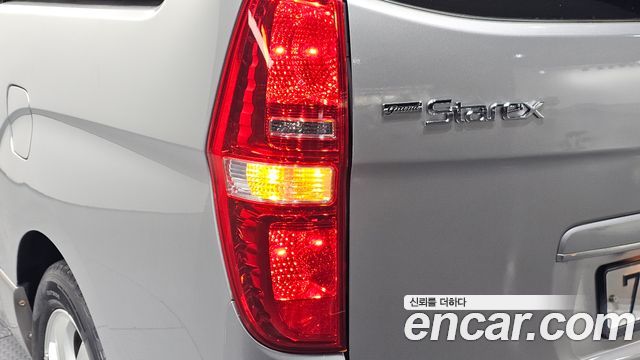 Hyundai Grand Starex 11-Seater Wagon HVX VIP PACK 2014 — фото 23