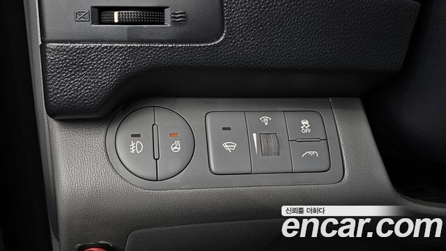 Hyundai Grand Starex 11-Seater Wagon HVX VIP PACK 2014 — фото 28