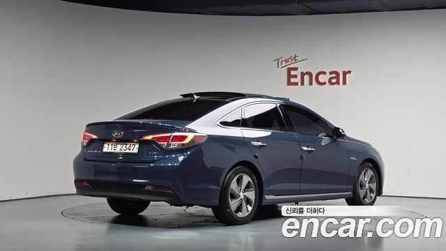 Hyundai Sonata Hybrid (LF) 2.0 HEV Premium 2016 — фото 2