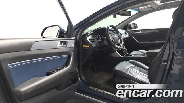 Hyundai Sonata Hybrid (LF) 2.0 HEV Premium 2016 — фото 10