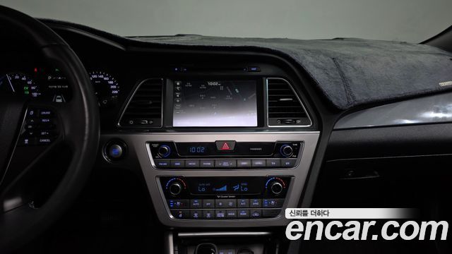Hyundai Sonata Hybrid (LF) 2.0 HEV Premium 2016 — фото 14