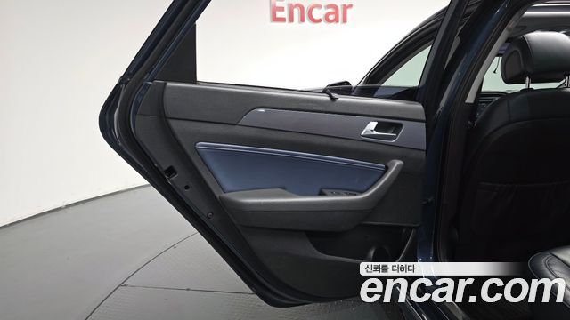Hyundai Sonata Hybrid (LF) 2.0 HEV Premium 2016 — фото 25