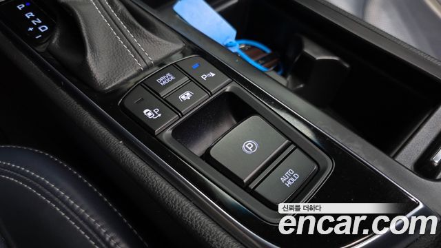Hyundai Sonata Hybrid (LF) 2.0 HEV Premium 2016 — фото 33