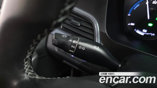 Hyundai Sonata Hybrid (LF) 2.0 HEV Premium 2016 — фото 34