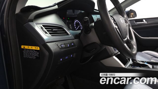 Hyundai Sonata Hybrid (LF) 2.0 HEV Premium 2016 — фото 39