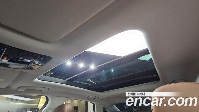 Hyundai Grandeur (GN7) 2,5 Gasoline 2WD Premium 2024 — фото 17