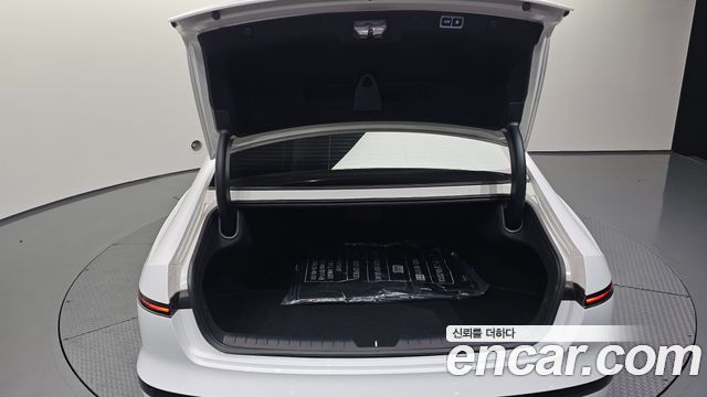 Hyundai Grandeur (GN7) 2,5 Gasoline 2WD Premium 2024 — фото 19